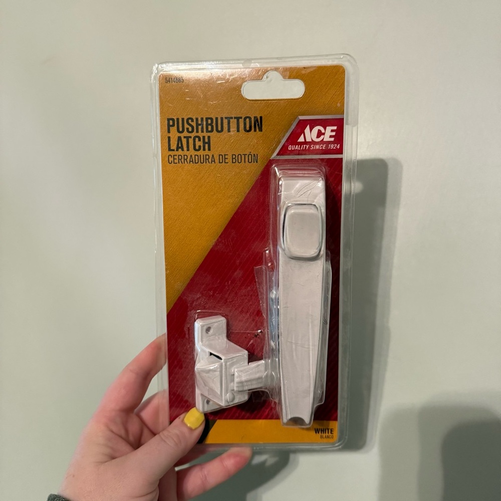 NWT ACE Pushbutton Latch in White
